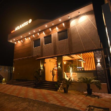 Hotel Atlantis Kumbakonam Exteriör bild